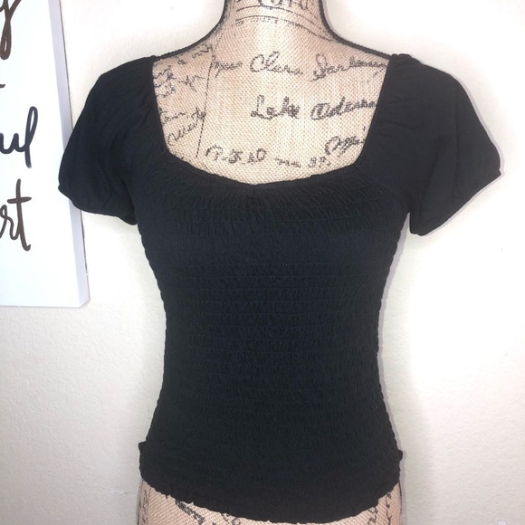 Aeropostale Ruched Smocked Black Crop Top Size Medium - Picture 1 of 8